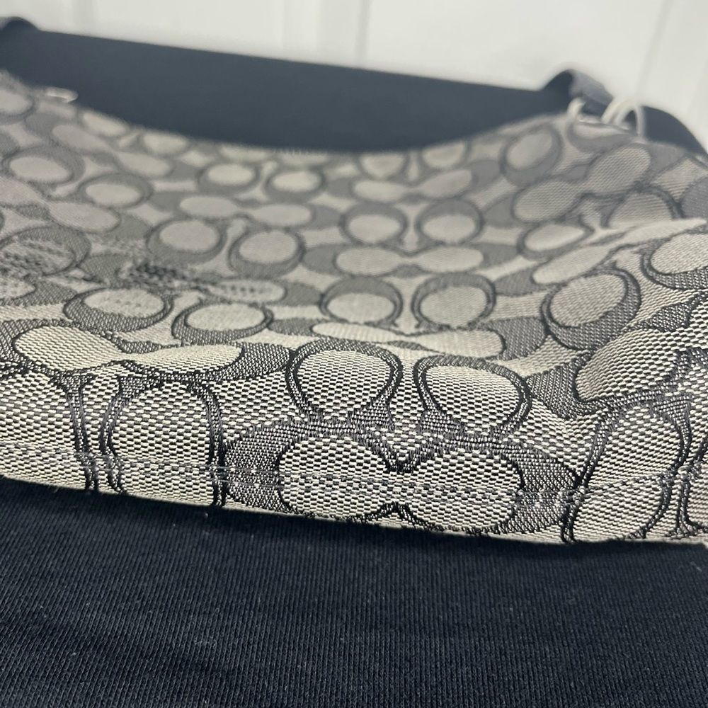 Coach Charley Signature Crossbody-F55663​​​ - Picture 14 of 16